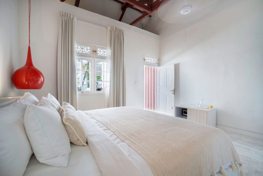 ria-standard-room-red-2