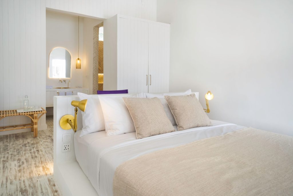 ria-superior-double-room-purple-4